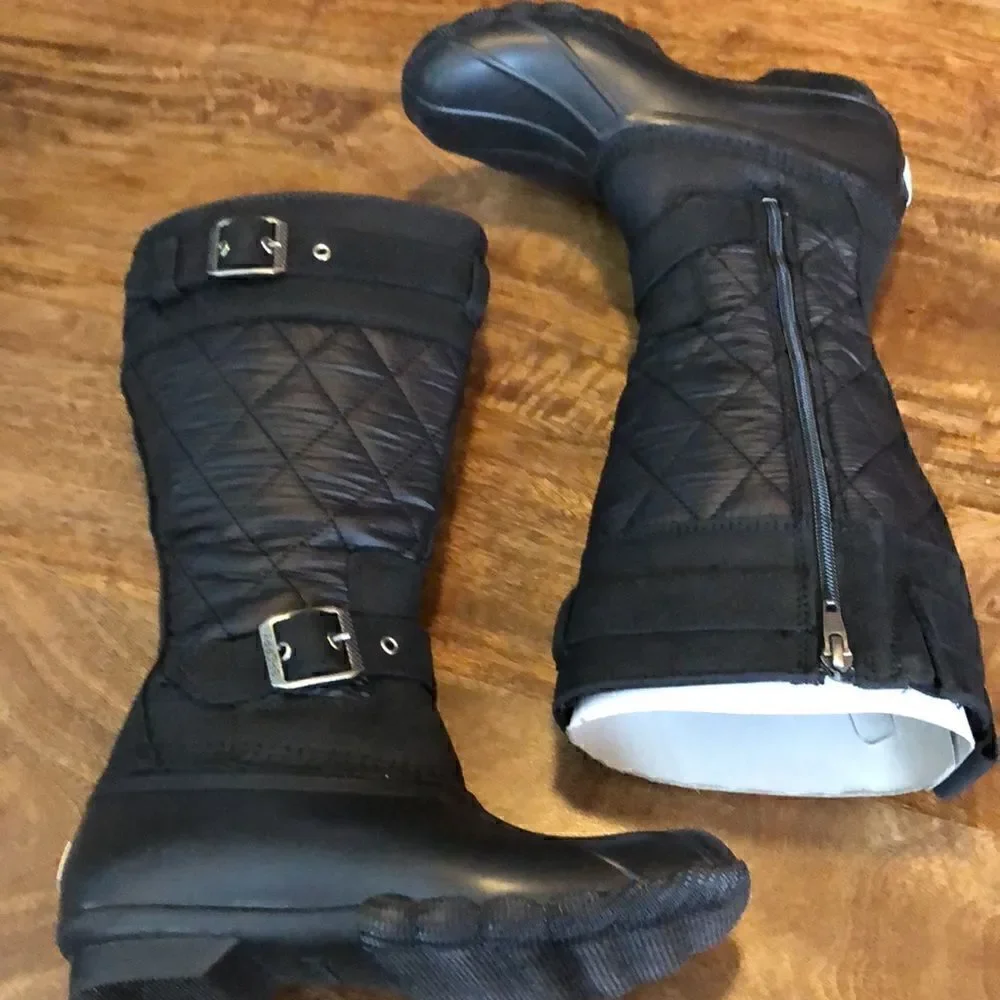Sperry Saltwater Tall Buckle Nylon Quilt black size 5
